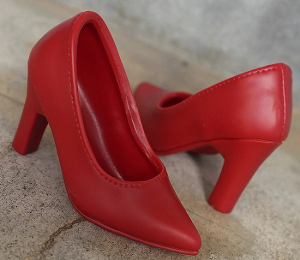 Red Pumps